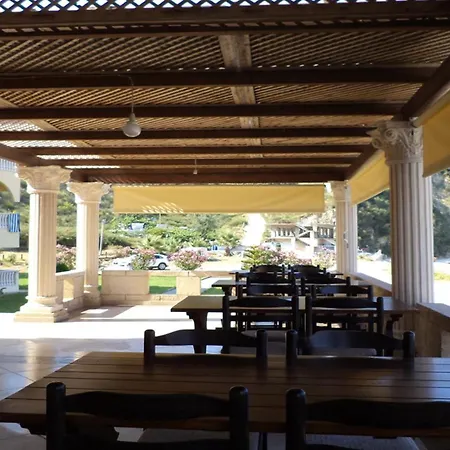 Castle 3* Himara
