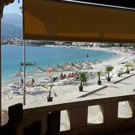 Castle 3* Himare